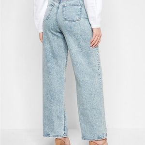 NWOT Express High Waisted 90s Wide Leg Jeans